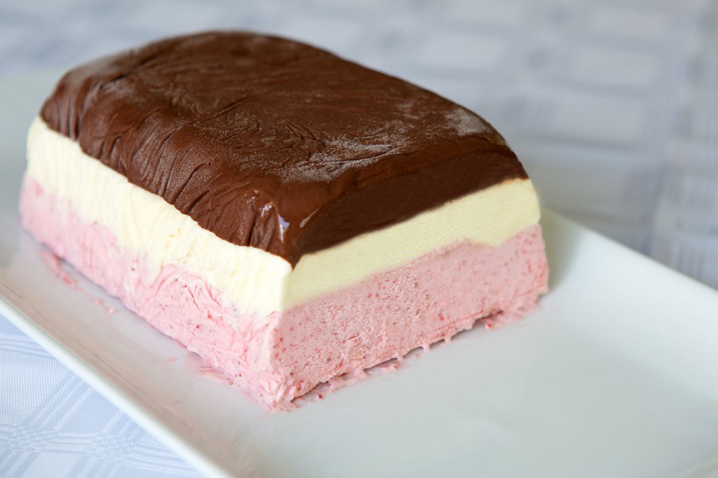 what does neapolitan mean in ice cream