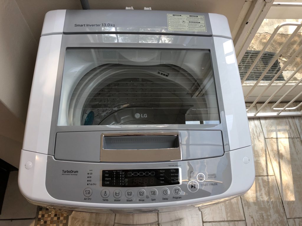 LG Sapience Top Loader with Smart Inverter